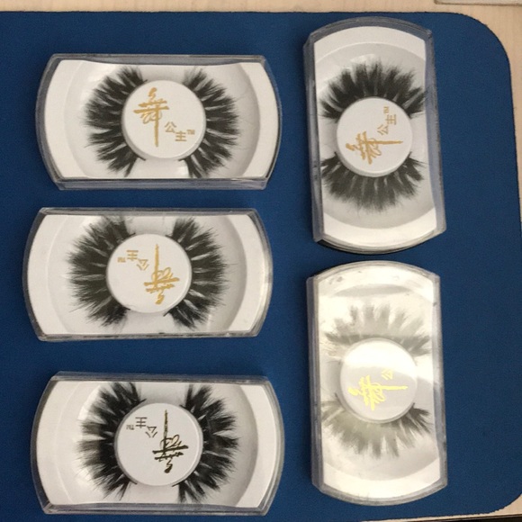 Mink eyelashes